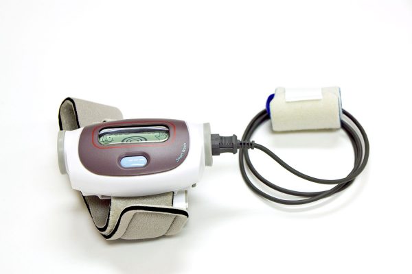 睡眠時無呼吸検査の機器